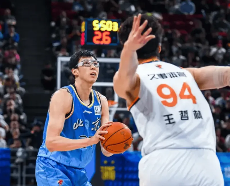 澳门新葡京线上平台-周琦出战28分钟，投篮7中5得到12分8篮板1助攻2盖帽